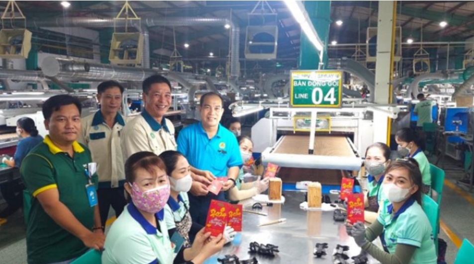 知名鞋企撐不住了！耐克代工大（dà）廠宣布招聘上千工人！